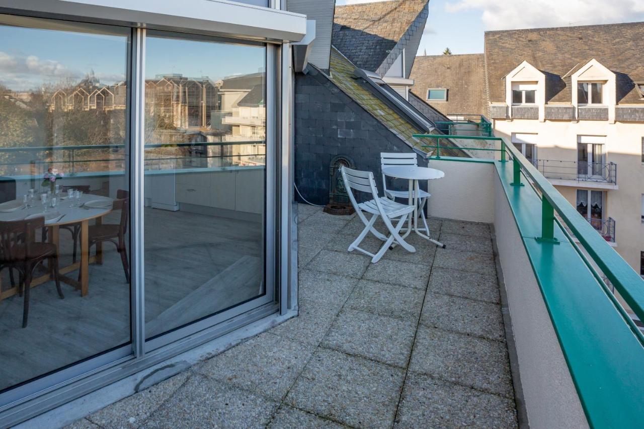 Le Mancini - Parking Et Terrasse Lägenhet Mayenne Exteriör bild